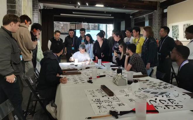 墨韵融情，艺脉相连 “字瀚·粤港澳台书法艺术交流展”圆满落幕，多元公共活动反响热烈